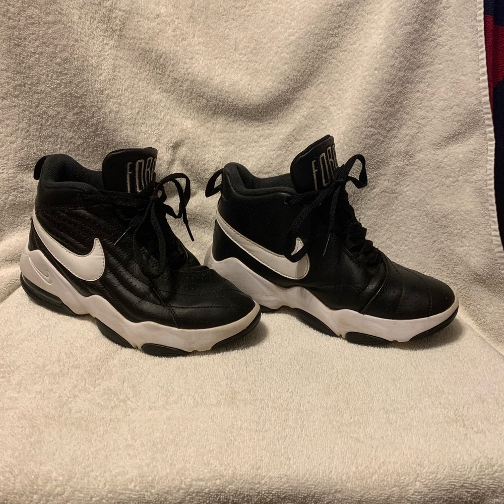 NIKE FORCE